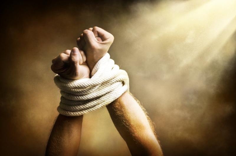 Devocional: No permanezcas en tinieblas