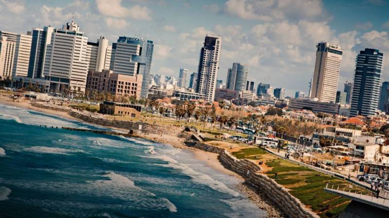 Israel puede comenzar a recibir a turistas vacunados el próximo mes