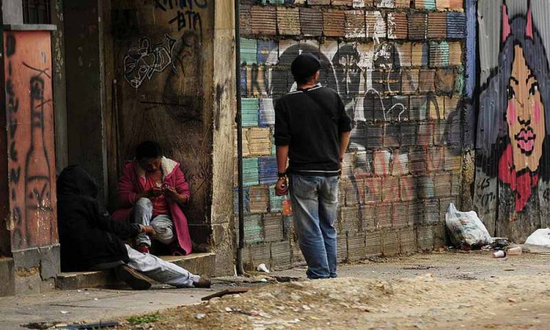 Testimonio: una mujer encuentra a Dios y deja las adicciones