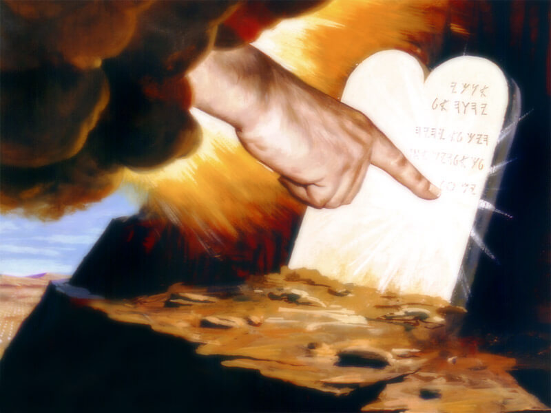 Mandamientos Católicos  vs Mandamientos de la Biblia