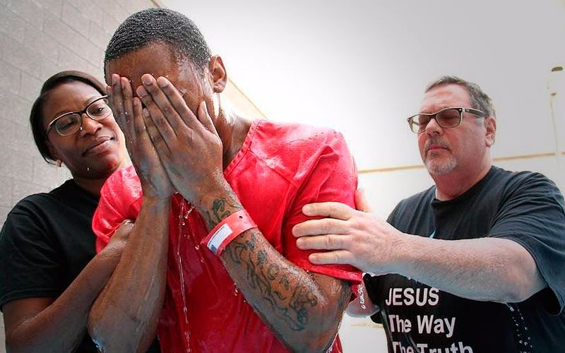 39 RECLUSOS FUERON BAUTIZADOS EN EL CONDADO DE DURHAM