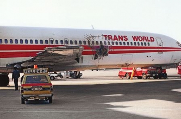 Mujer dice que Jesús la salvó de ataque terrorista a avión