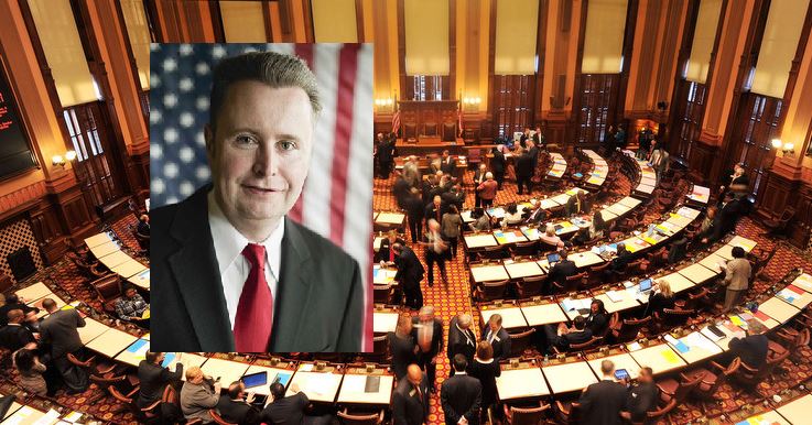 Aprueban ley que protege a pastores que se nieguen a realizar matrimonios gay