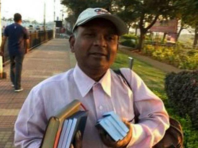 Evangelista golpeado por distribuir biblias está en riesgo de muerte