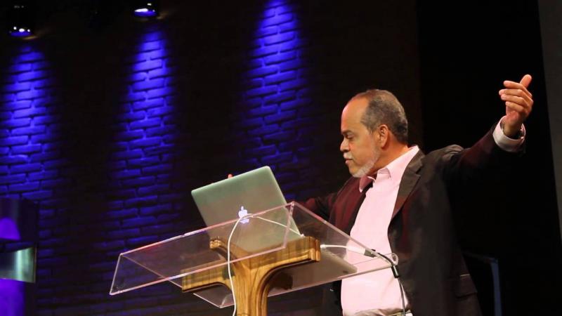 Predicador dice que Cristo no murió por la humanidad. “Murió sólo por los elegidos”