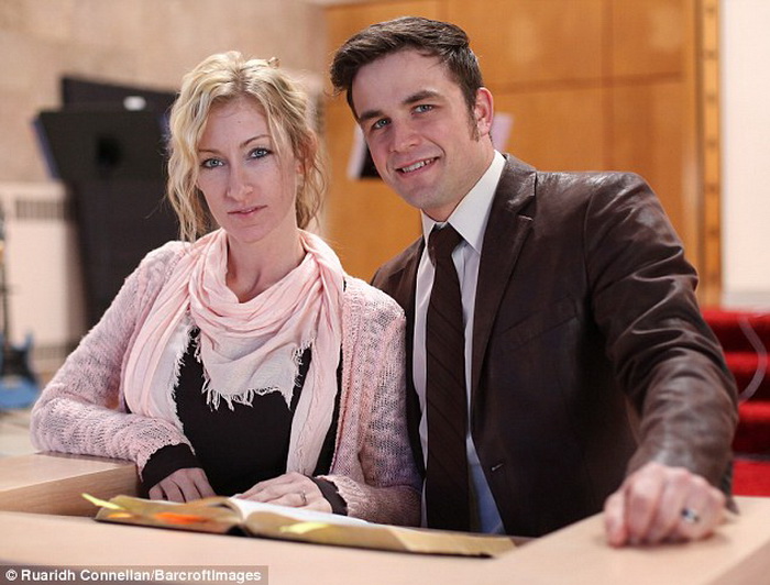 Actriz deja carrera y ahora es pastora