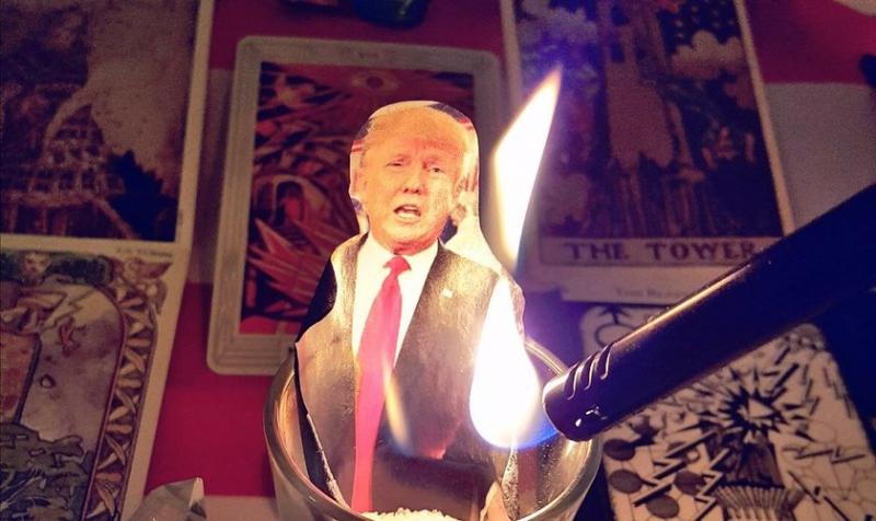 Hechizo en masa contra Trump es interrumpido por lluvia