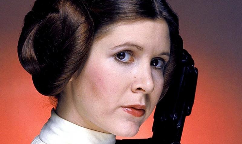 Tras muerte de actriz ‘Star Wars’, familia se aferra a la fe cristiana