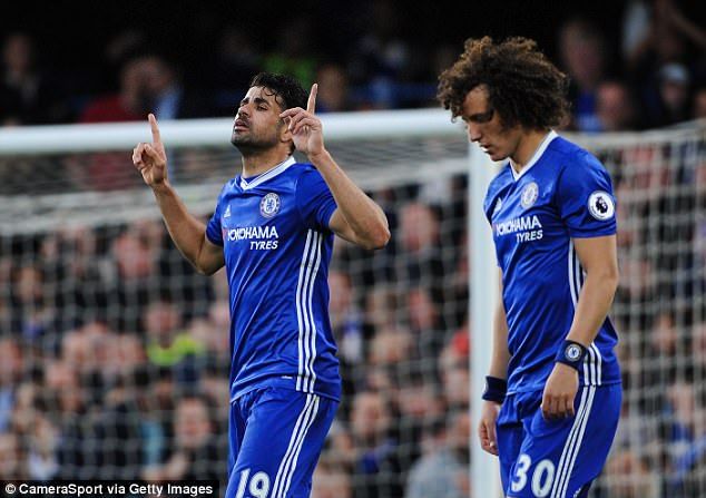 Musulmanes exigen a FIFA que prohíba a jugadores expresar su fe cristiana