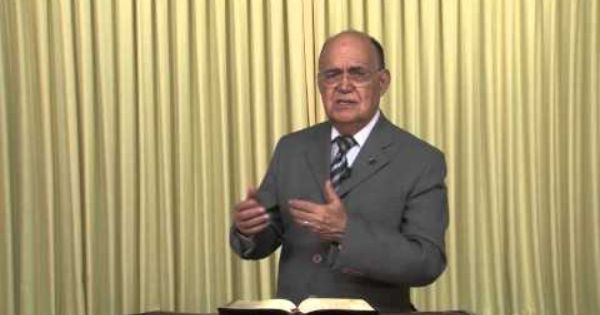 Pastor dice que danza, saltos y giros no son manifestaciones del Espíritu Santo