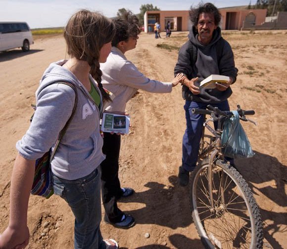 Pueblos de México están recibiendo la Biblia por primera vez