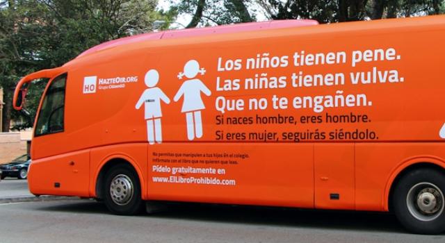 “Bus de la libertad” repudiado por decir: “Nicolás tiene derecho a un papá y una mamá”