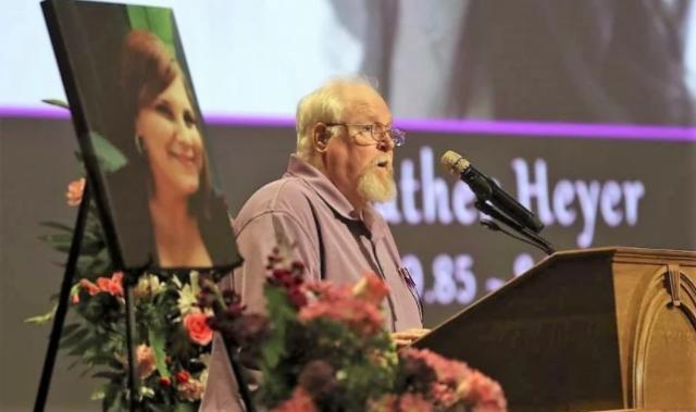 Padre perdona al asesino de su hija en Charlottesville