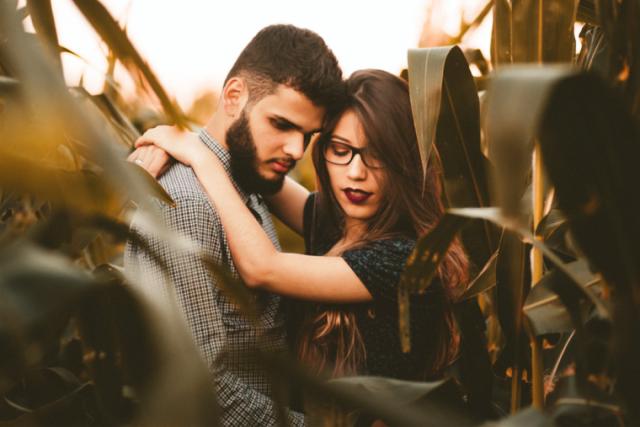 Mayoría de estadounidenses piensan que educación sexual debe promover abstinencia