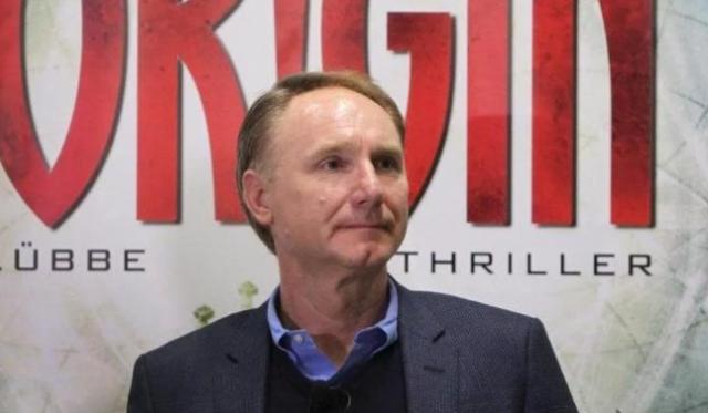 Critican a autor de ‘El Código Da Vinci’ por decir “la humanidad no necesita de Dios”