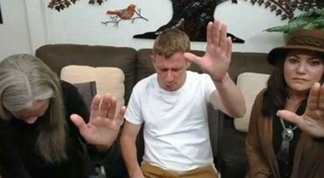 Hombre resucita después de que su madre oró por él