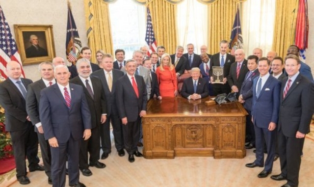 Pastores oran por Trump en Casa Blanca, tras reconocimiento de Jerusalén