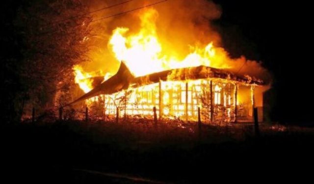 Con aumento de cristianos en Chile, indígenas pasan a incendiar iglesias