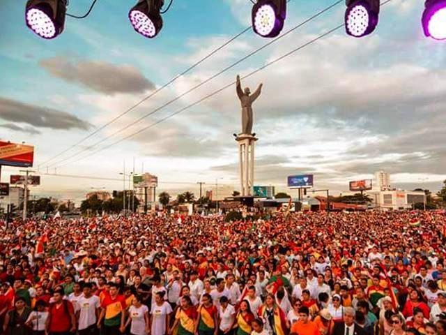 Miles van a las calles a declarar que “Jesucristo es el Señor de Bolivia”