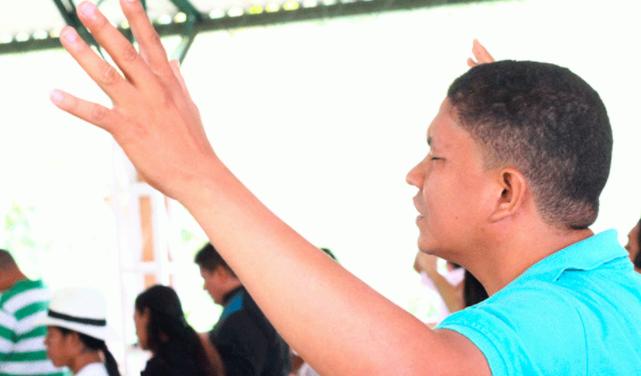 Guerrilleros intentan matar a pastor, pero mueren durante ataque