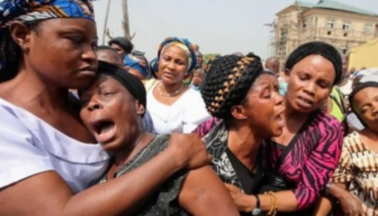 Grupo extremista ataca comunidad cristiana y deja 75 muertos