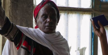 Hombre que se quedó ocho años sin andar dice ser curado por Jesús