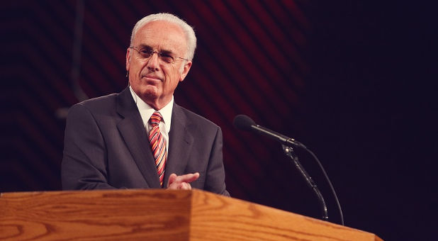 John MacArthur: “Algunos evangélicos complacen la cultura”