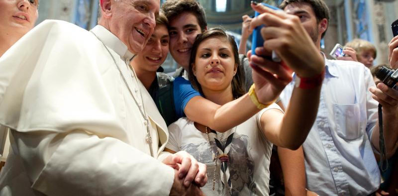 Papa Francisco insta a usar “Pokemon Go" católico