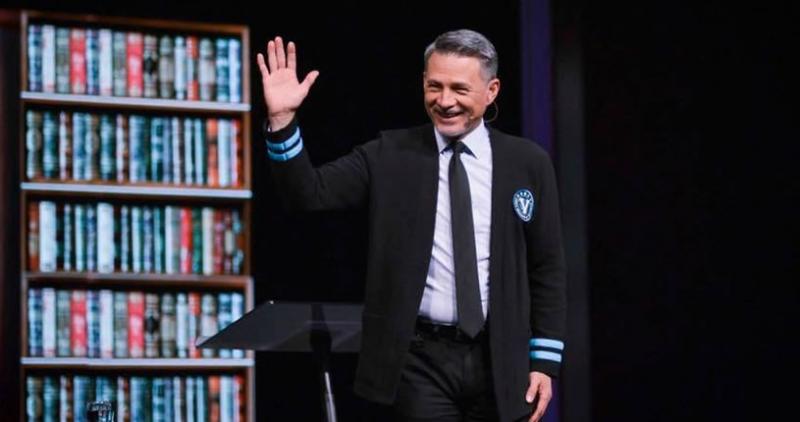 Cash Luna responde tras vinculársele con narco Marllory Chacón