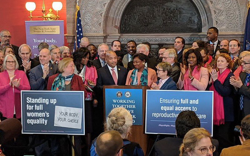 Aprueban ley de aborto en Nueva York