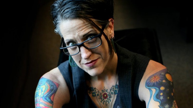 Supuesta pastora enseña: “Dios puede ser Buda o Beyoncé, no importa”