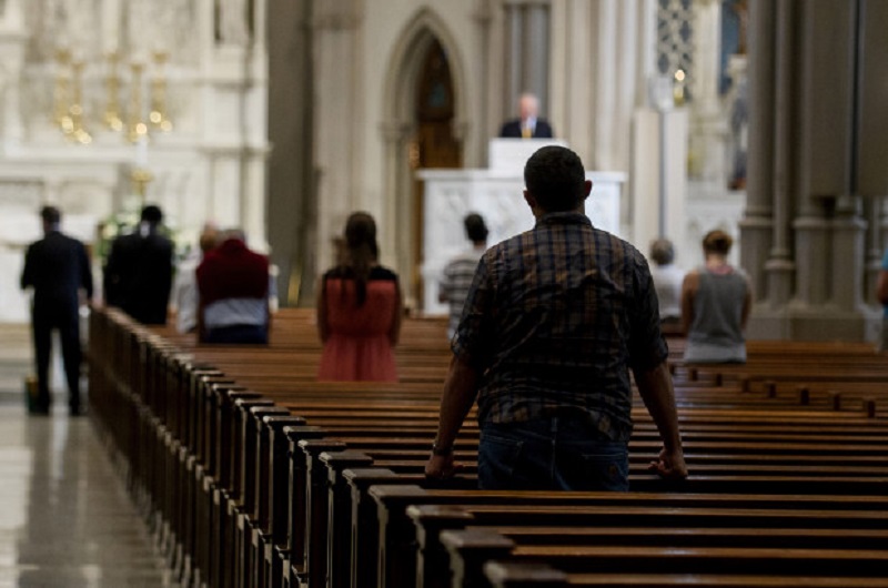 Nuevo escándalo de abuso sexual sacude a la iglesia católica en Polonia