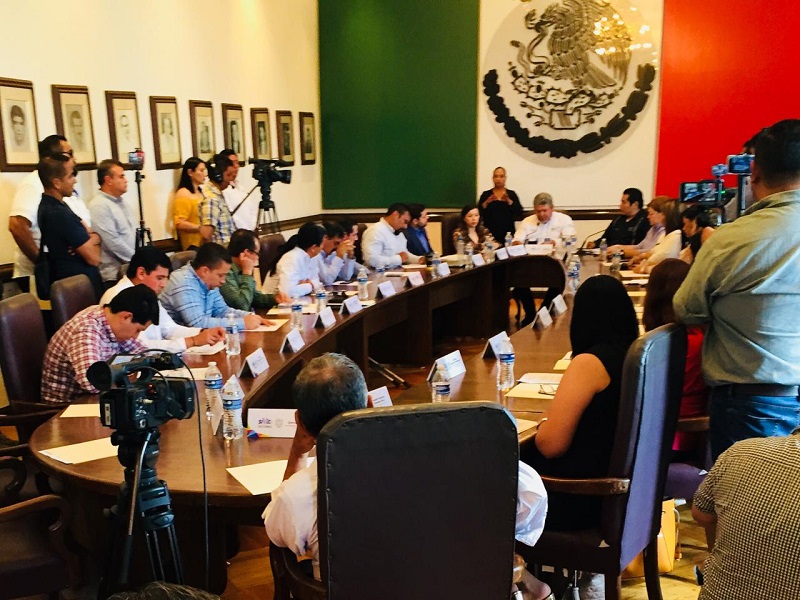 Evangélicos piden permiso para construir monumento a la Biblia