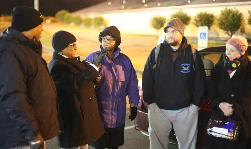 Cristianos salen a las calles de madrugada para orar por las prostitutas