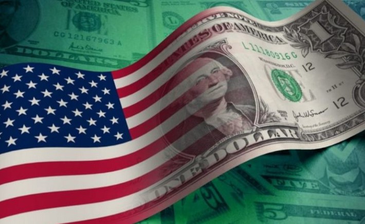 Economía en EEUU está llena de baches, dice experto