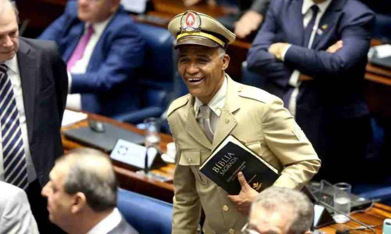 Brasil podría castigar aquellos que usen la Biblia fuera de contexto