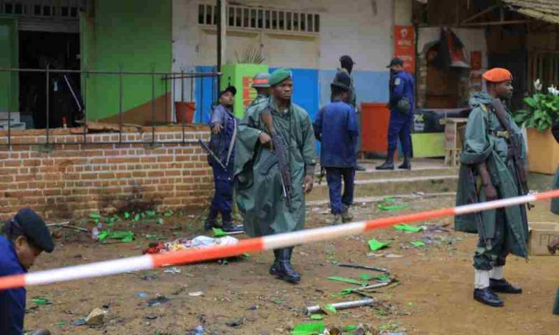 Última Hora: terrorista suicida mata a 6 personas y una docena salen heridos