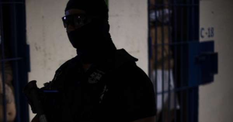 Dos pastores son encarcelados por falsos cargos de conversión forzosa