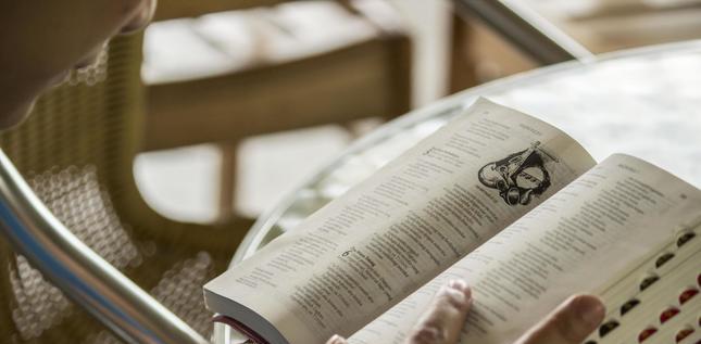 Jóvenes malayos equipados con la Biblia para enfrentar la persecución 