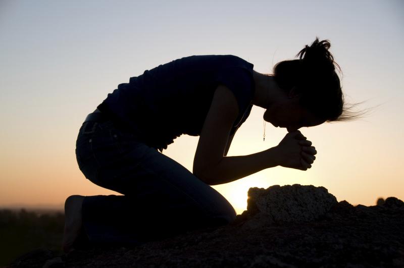 Investigación: La oración es una de las mayores armas contra problemas emocionales