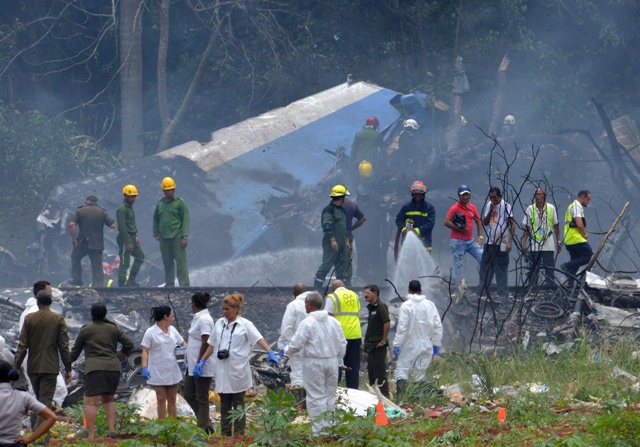 Mueren 10 parejas pastorales a bordo de un avión que cayó en Cuba