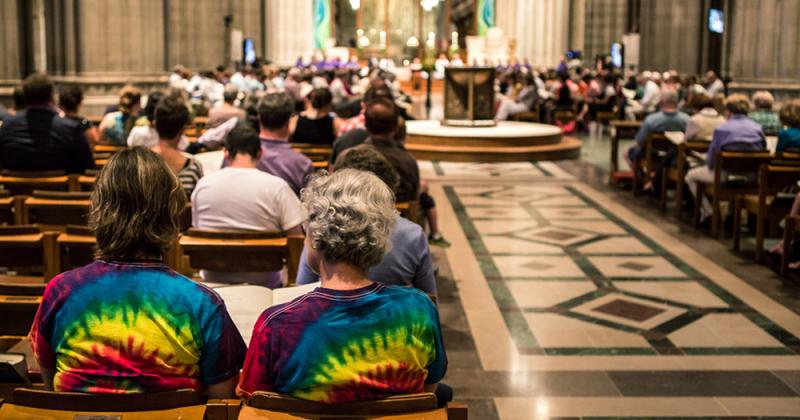 Conferencia para “cristianos LGBT” intenta llevar agenda gay a iglesias